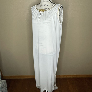 Vintage White Nylon Nightgown Gold Trim Full Length Sz L Sleeveless‎ Women’s